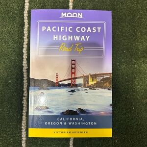 Hit the Road Travel Guide